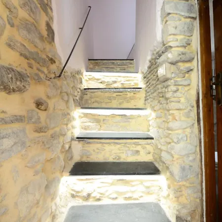 L'antica Torre Apartment *