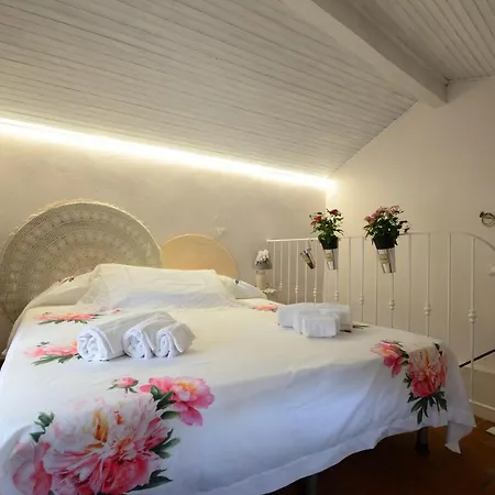 L'antica Torre Apartment *