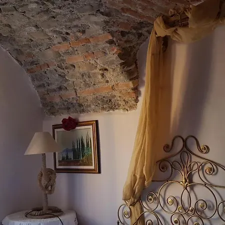 L'antica Torre アパート